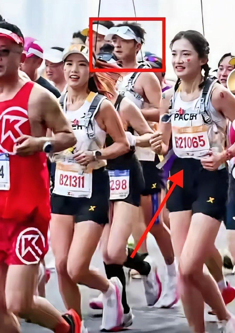 包含马拉松总决赛掀起高潮,燕山巨龙队强势反弹东城迅豹队,高压逼抢奏功——新人首发惊艳的词条 包含马拉松总决赛掀起高潮,燕山巨龙队强势反弹东城迅豹队,高压逼抢奏功——新人首发惊艳的词条